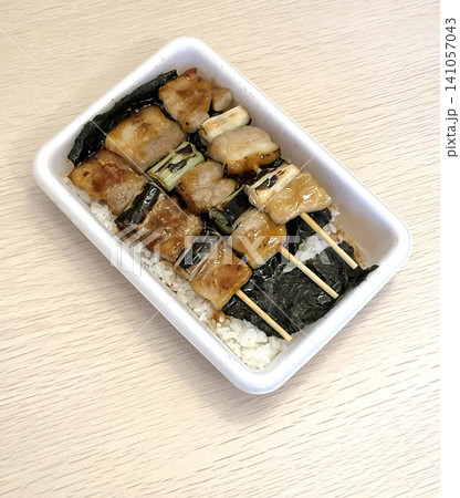 函館名物グルメ ハセガワストアのやきとり弁当 ハセスト やきとり弁当 函館名物グルメ ハセガワストアのやきとり弁当 ハセスト やきとり弁当 141057043