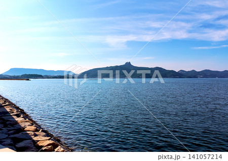【香川】夏の志度 さぬき市役所裏の志度湾の景色 【香川】夏の志度 さぬき市役所裏の志度湾の景色 141057214