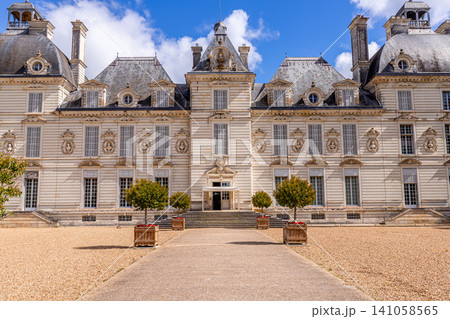 Castle of Cheverny, Loire valley, France Castle of Cheverny, Loire valley, France 141058565