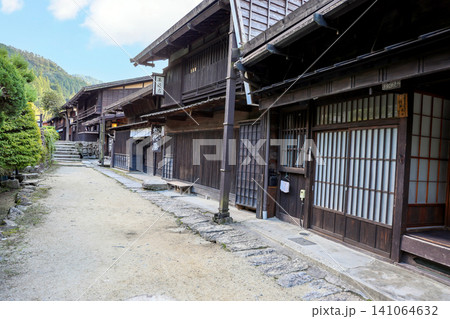 妻籠宿、寺下区の街並み 妻籠宿、寺下区の街並み 141064632