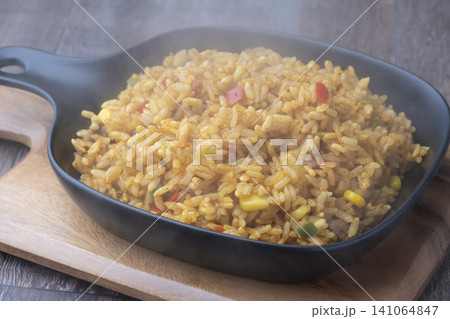 ドライカレー、カレーピラフ ドライカレー、カレーピラフ 141064847