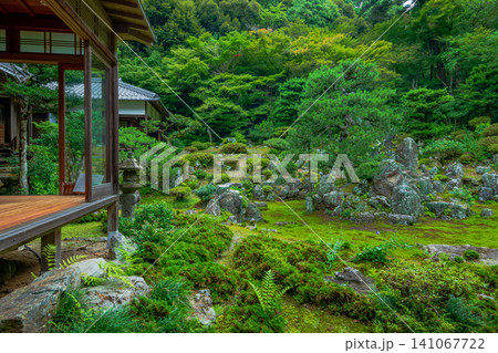 滋賀県　米原市　青岸寺庭園 141067722