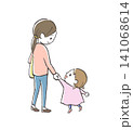 手をつないで歩く母親と女の子 親子のイラスト 141068614