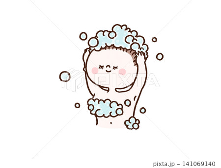 もこもこの泡で優しく髪をシャンプーしている女性(ヘアケア・洗髪) もこもこの泡で優しく髪をシャンプーしている女性(ヘアケア・洗髪) 141069140