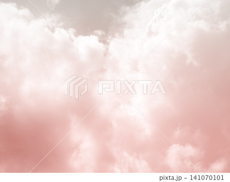Pink biege sky pastel summer background cloud sunset cloudy landscape dusk beautiful light wallpaper dramatic scenic sunrise gradient space skyline weather twilight sunny horizon scene peaceful. 141070101
