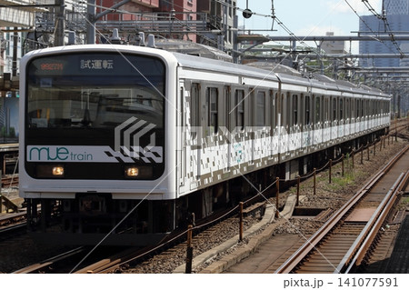 高田馬場を通過していく 209系 MUE-Train 高田馬場を通過していく 209系 MUE-Train 141077591