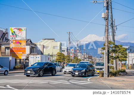 沼津市の沼津漁港周辺の街並み(静岡県) 沼津市の沼津漁港周辺の街並み(静岡県) 141078574