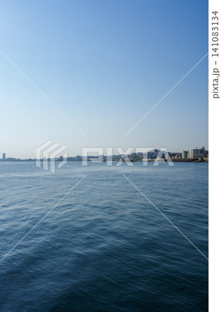 船から見た明石海峡大橋 船から見た明石海峡大橋 141083134