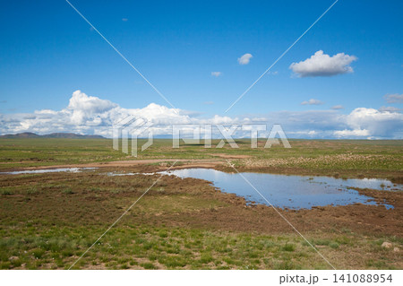 Mongolian steppe, Gobi desert landscape, Mongolia Mongolian steppe, Gobi desert landscape, Mongolia 141088954