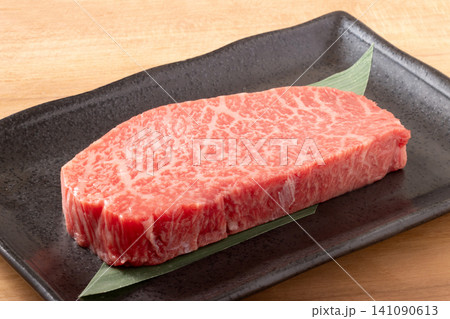 ［山形県産］和牛　もも肉　ステーキ用 141090613