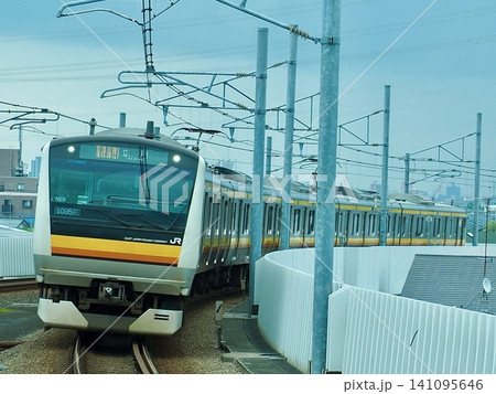 E233系 南武線 南多摩駅 E233系 南武線 南多摩駅 141095646