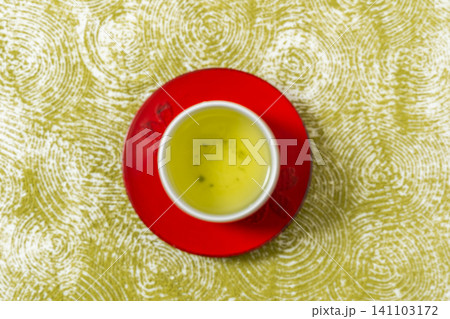 典型的な緑茶 typical Japanese green tea. 典型的な緑茶 typical Japanese green tea. 141103172