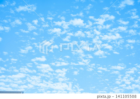 青空と白い雲 青空と白い雲 141105508