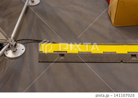 Plastic Ramp Cables Protection 141107028