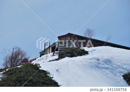 【山の風景】長野県・残雪期の燕岳登山・合戦小屋(2012年) 【山の風景】長野県・残雪期の燕岳登山・合戦小屋(2012年) 141108756