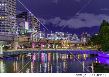 大阪夜景 中之島 鉾流橋と堂島川 大阪府大阪市 大阪夜景 中之島 鉾流橋と堂島川 大阪府大阪市 141109444