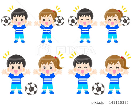 サッカーボールと子供のイラスト素材セット3 141110353