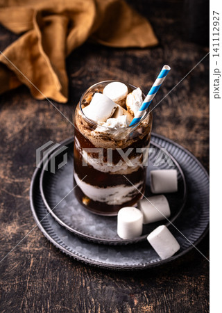 Fluffy coke from cola and marshmellow 141112927