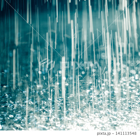 激しく降る雨のイメージ 激しく降る雨のイメージ 141113548