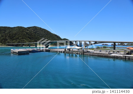 沖縄 慶良間諸島 阿嘉島の美しい海 沖縄 慶良間諸島 阿嘉島の美しい海 141114430