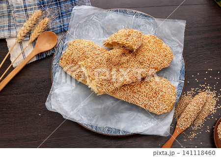 crispy Chinese Sesame Flatbread Traditional Baked Pastry crispy Chinese Sesame Flatbread Traditional Baked Pastry 141118460