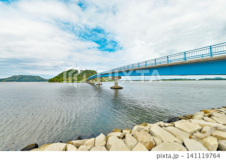 【青島大橋 (湖山池)】 鳥取県鳥取市高住 【青島大橋 (湖山池)】 鳥取県鳥取市高住 141119764