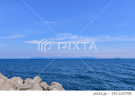 知床半島最北東端地相泊(あいどまり) 知床半島最北東端地相泊(あいどまり) 141120706