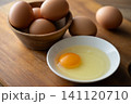 新鮮な卵   141120710