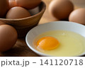 新鮮な卵   141120718