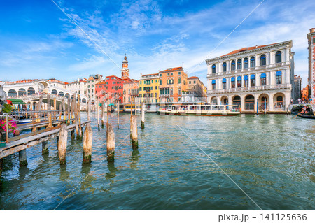 Amazing  morning cityscape of Venice with famous Canal Grande and colorful  view of Rialto Bridge 141125636