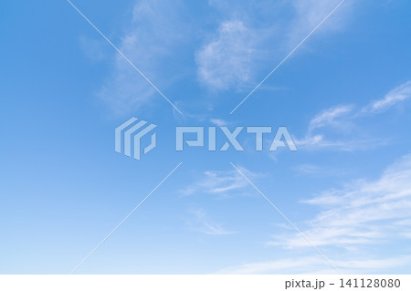 春の青空と白い雲（5月） 141128080
