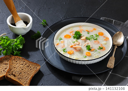 New England Style Salmon Soup with Cream 141132108