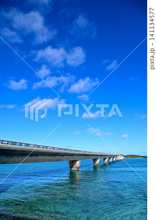 宮古島のとても美しい海の風景 宮古島のとても美しい海の風景 141134577