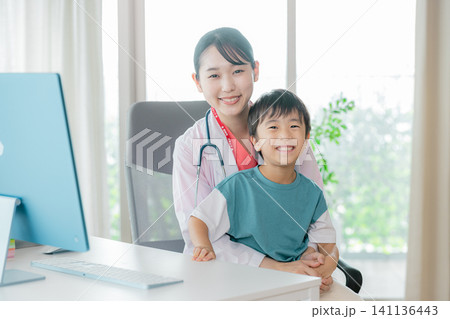 小児科イメージ 小児科イメージ 141136443