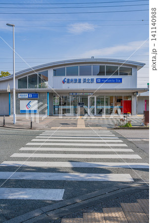 浜松市の遠州鉄道浜北駅前の風景(静岡県) 浜松市の遠州鉄道浜北駅前の風景(静岡県) 141140988
