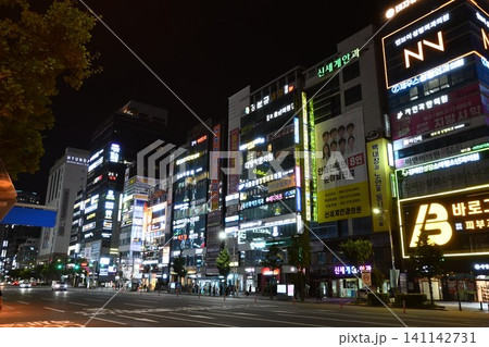 夜のウルサンの街並み4 141142731