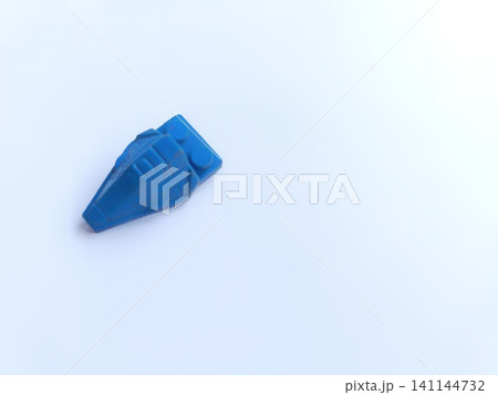 paint brush on the white background 141144732