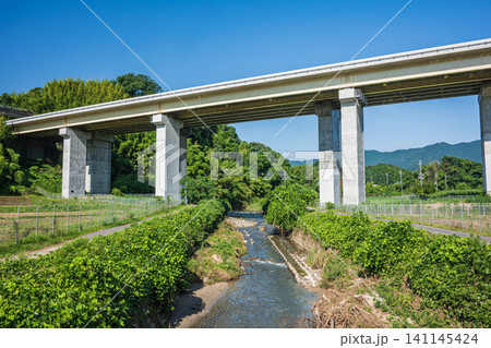 大津市仰木の清流 天神川 国道161号線 滋賀県 大津市仰木の清流 天神川 国道161号線 滋賀県 141145424