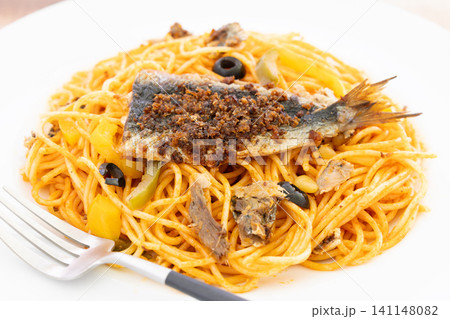 美味しいイワシ香草焼きパスタ 美味しいイワシ香草焼きパスタ 141148082