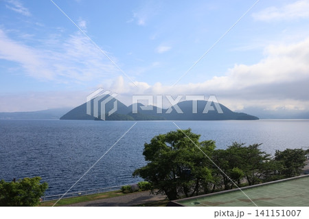 洞爺湖と中島を望む風景 141151007
