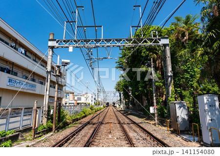 京王線柴崎駅と国領駅の間 柴崎駅方向を眺める 春晴れ 東京都調布市菊野台 京王線柴崎駅と国領駅の間 柴崎駅方向を眺める 春晴れ 東京都調布市菊野台 141154080