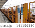 新幹線のロングレール運搬車 LRA-9202が岐阜羽島駅に停車 141159330
