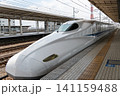 岐阜羽島駅に停車する東海道新幹線こだま 141159488