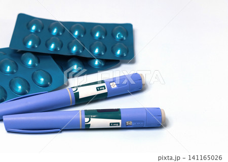 Ozempic injection pens with blister medication packaging 141165026