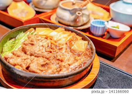 香り立つすき焼きと彩り豊かな会席料理の饗宴 141166060