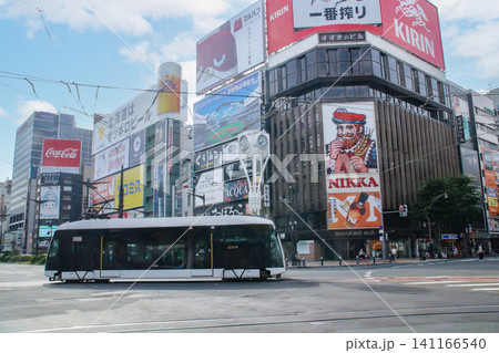 すすきの交差点と札幌市電/北海道札幌市中央区南4条西4丁目 すすきの交差点と札幌市電/北海道札幌市中央区南4条西4丁目 141166540