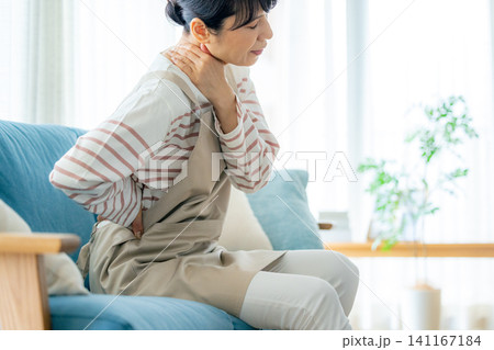 腰痛　主婦 141167184