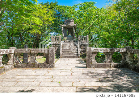 多良岳山頂と太良嶽神社上宮 多良岳山頂と太良嶽神社上宮 141167688