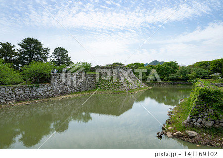山口県/ 「明治日本の産業革命遺産 製鉄・製鋼、造船、石炭産業」青空と新緑の萩城(萩城跡・萩城址) 山口県/ 「明治日本の産業革命遺産 製鉄・製鋼、造船、石炭産業」青空と新緑の萩城(萩城跡・萩城址) 141169102