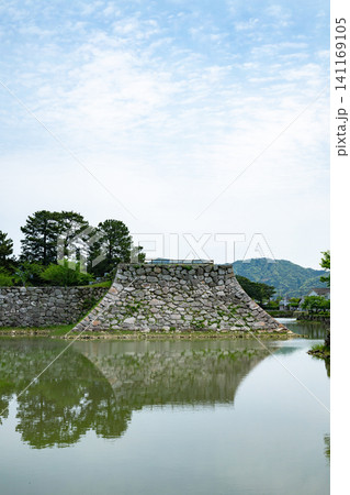 山口県/ 「明治日本の産業革命遺産 製鉄・製鋼、造船、石炭産業」青空と新緑の萩城(萩城跡・萩城址) 山口県/ 「明治日本の産業革命遺産 製鉄・製鋼、造船、石炭産業」青空と新緑の萩城(萩城跡・萩城址) 141169105